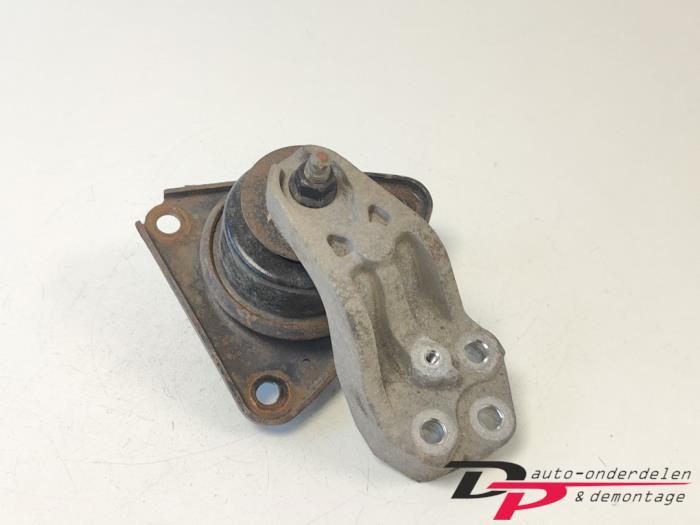 Usagé Support moteur Hyundai i30 Crosswagon (WWH) 1.4 CVVT 16V Prix € 23,00 Règlement à la marge proposé par DP Auto-onderdelen & Demontage