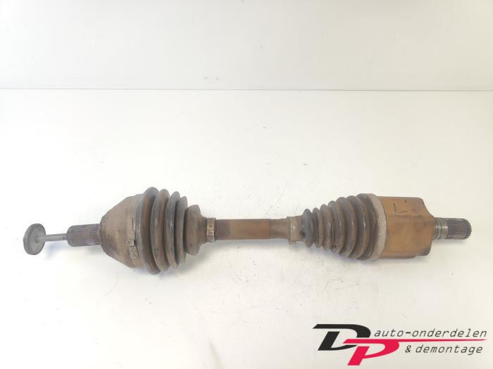 Gebrauchte Antriebswelle links vorne Landrover Freelander II 2.2 td4 16V Preis € 70,00 Margenregelung angeboten von DP Auto-onderdelen & Demontage