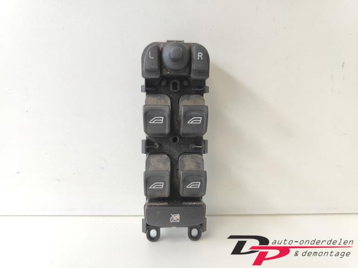 Usados Interruptor de ventanilla eléctrica Landrover Freelander II 2.2 td4 16V Precio € 27,95 Norma de margen ofrecido por DP Auto-onderdelen & Demontage