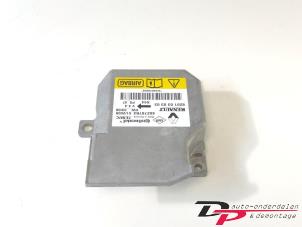 Usados Módulo de Airbag Renault Twingo II (CN) 1.2 16V Precio € 49,95 Norma de margen ofrecido por DP Auto-onderdelen & Demontage