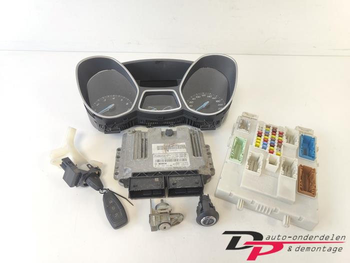 Used Ignition lock + computer Ford Focus 3 1.0 Ti-VCT EcoBoost 12V 100 Price € 150,00 Margin scheme offered by DP Auto-onderdelen & Demontage
