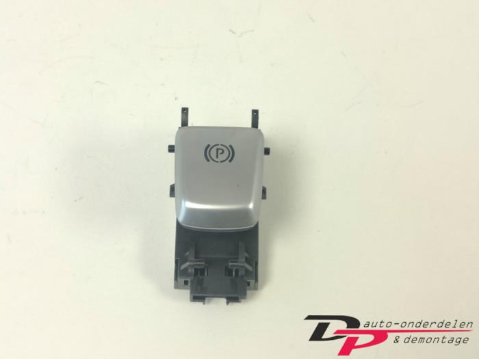 Gebrauchte Handbremse Schalter Mercedes E (W213) E-220d 2.0 Turbo 16V Preis € 14,95 Margenregelung angeboten von DP Auto-onderdelen & Demontage