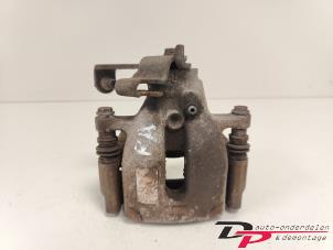 Usados Pinza de freno derecha detrás Peugeot 3008 I (0U/HU) 1.6 16V THP 155 Precio € 27,00 Norma de margen ofrecido por DP Auto-onderdelen & Demontage