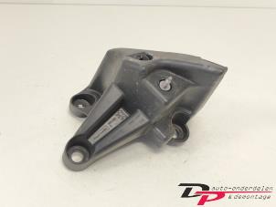 Usados Soporte de parachoques izquierda detrás Peugeot 3008 I (0U/HU) 1.6 16V THP 155 Precio € 10,00 Norma de margen ofrecido por DP Auto-onderdelen & Demontage