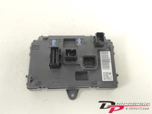 Usados Módulo de gancho de remolque Peugeot 3008 I (0U/HU) 1.6 16V THP 155 Precio € 29,95 Norma de margen ofrecido por DP Auto-onderdelen & Demontage