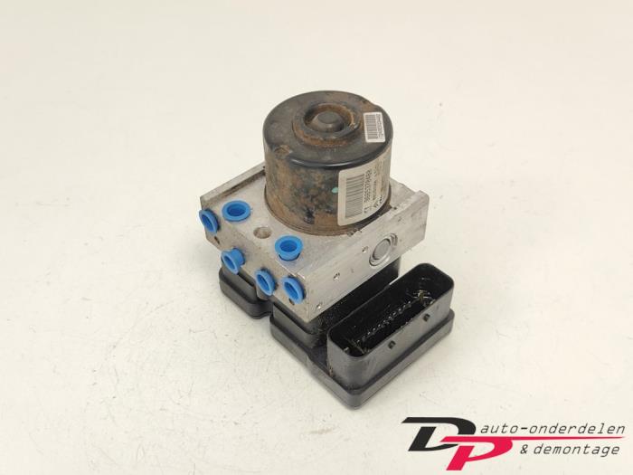 Begagnade ABS-pump Citroen C3 Picasso (SH) 1.6 16V VTI 120 Pris € 45,00 Marginaltabell erbjuds av DP Auto-onderdelen & Demontage