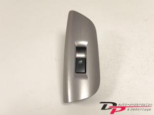 Used Electric window switch Hyundai Coupe 2.0i 16V CVVT Price € 9,95 Margin scheme offered by DP Auto-onderdelen & Demontage