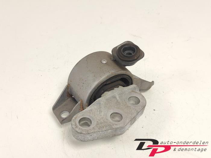 Usagé Support moteur Opel Corsa E 1.3 CDTi 16V ecoFLEX Prix € 9,95 Règlement à la marge proposé par DP Auto-onderdelen & Demontage