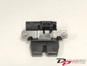 Gebrauchte Schließmechanik Heckklappe Ford Fiesta 6 (JA8) 1.25 16V Preis € 14,95 Margenregelung angeboten von DP Auto-onderdelen & Demontage