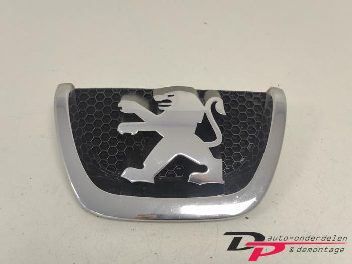 Begagnade Emblem Peugeot 5008 I (0A/0E) 1.6 THP 16V Pris € 10,00 Marginaltabell erbjuds av DP Auto-onderdelen & Demontage