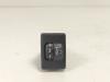 Peugeot 108 1.0 12V AIH headlight switch