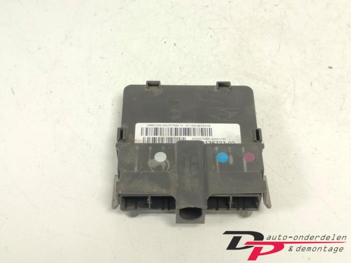 Gebrauchte Stromverteiler Mini Mini (R56) 1.6 16V Cooper Preis € 12,00 Margenregelung angeboten von DP Auto-onderdelen & Demontage