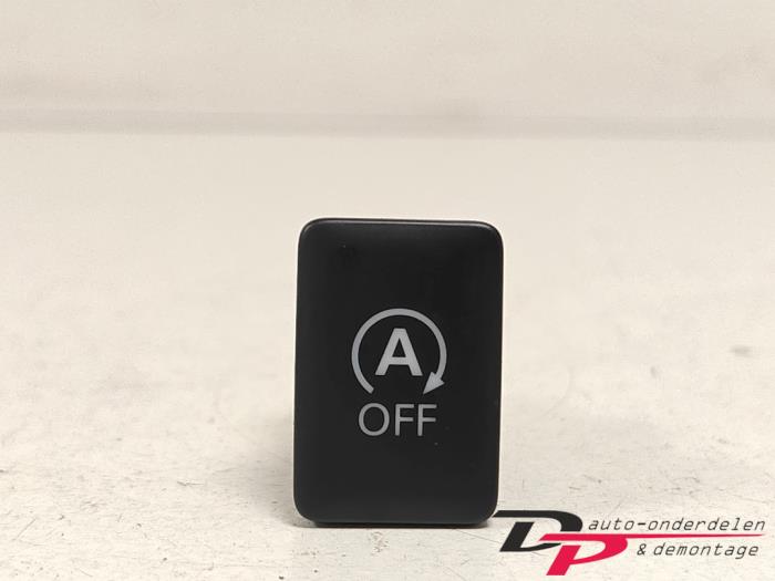 Używane Przelacznik Start/Stop Mitsubishi Space Star (A0) 1.2 12V Cena € 9,00 Procedura marży oferowane przez DP Auto-onderdelen & Demontage