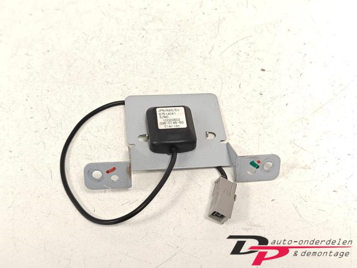 Używane Antena GPS Mitsubishi Space Star (A0) 1.2 12V Cena € 30,00 Procedura marży oferowane przez DP Auto-onderdelen & Demontage