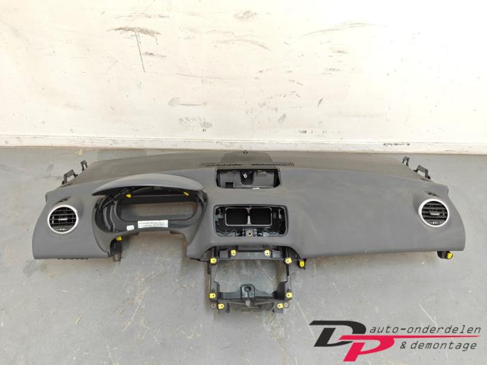 Używane Panel Opel Meriva (B) 1.4 Turbo 16V Ecotec Cena € 100,00 Procedura marży oferowane przez DP Auto-onderdelen & Demontage