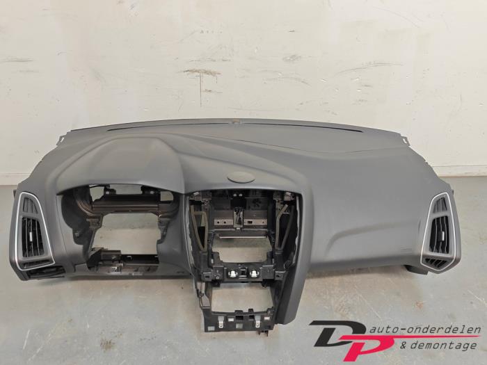 Używane Panel Ford Focus 3 Wagon 1.0 Ti-VCT EcoBoost 12V 125 Cena € 175,00 Procedura marży oferowane przez DP Auto-onderdelen & Demontage