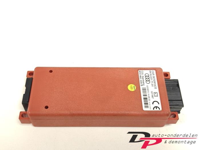 Usagé Module téléphone Audi A4 Cabriolet (B6) 3.0 V6 30V Prix € 15,00 Règlement à la marge proposé par DP Auto-onderdelen & Demontage