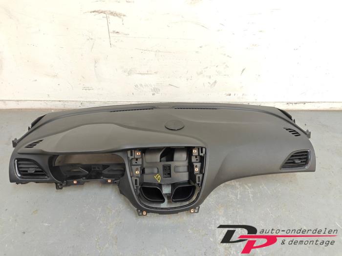 Używane Panel Opel Karl 1.0 12V Cena € 200,00 Procedura marży oferowane przez DP Auto-onderdelen & Demontage
