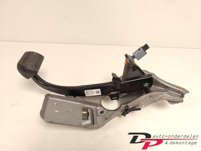 Używane Pedal hamulca Volvo XC40 (XZ) 2.0 B4 16V Mild Hybrid Autom. Cena € 55,00 Procedura marży oferowane przez DP Auto-onderdelen & Demontage