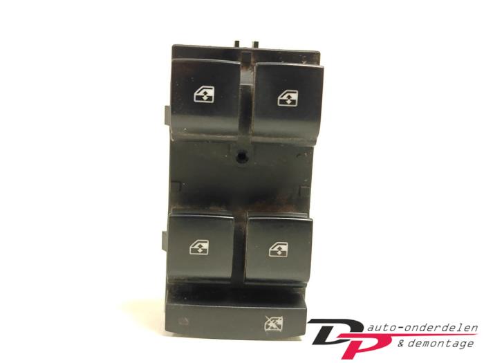 Usados Interruptor de ventanilla eléctrica Opel Astra J Sports Tourer (PD8/PE8/PF8) 1.4 16V ecoFLEX Precio € 9,95 Norma de margen ofrecido por DP Auto-onderdelen & Demontage