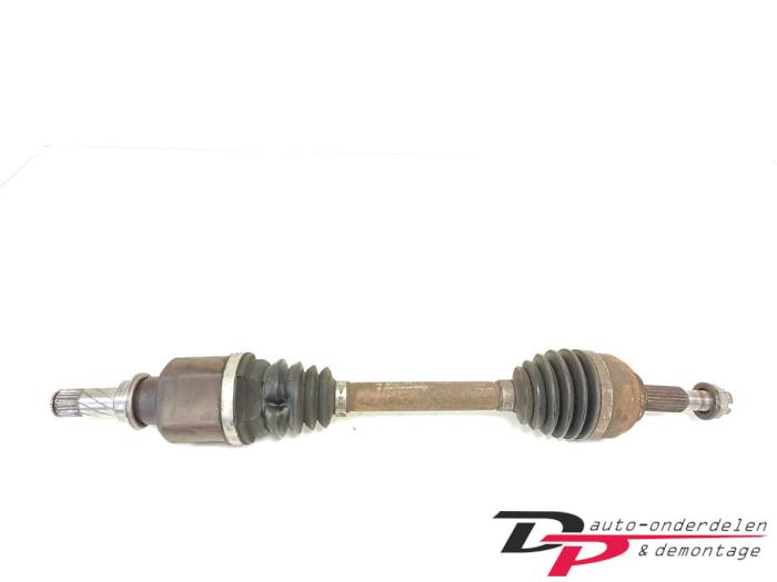 Gebrauchte Antriebswelle links vorne Renault Twingo II (CN) 1.2 16V GT TCE Preis € 19,00 Margenregelung angeboten von DP Auto-onderdelen & Demontage