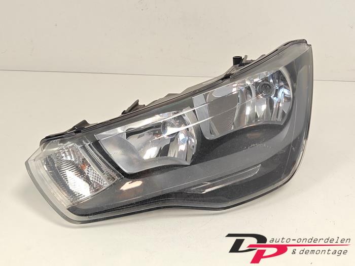 Używane Reflektor lewy Audi A1 (8X1/8XK) 1.2 TFSI Cena € 175,00 Procedura marży oferowane przez DP Auto-onderdelen & Demontage