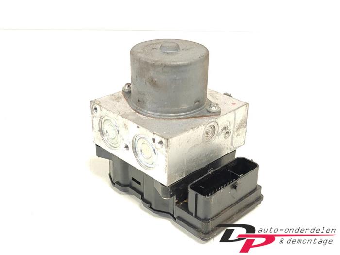 Usagé Pompe ABS Ford Mondeo IV Wagon 1.6 EcoBoost 16V Prix € 75,00 Règlement à la marge proposé par DP Auto-onderdelen & Demontage