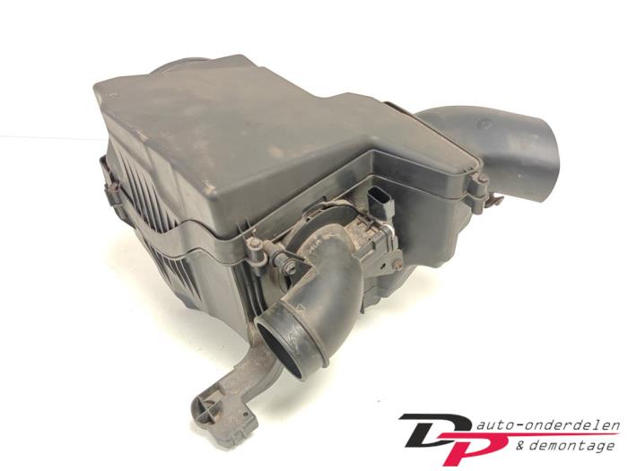 Gebrauchte Luftfiltergehäuse Ford Focus 3 Wagon 1.0 Ti-VCT EcoBoost 12V 125 Preis € 19,00 Margenregelung angeboten von DP Auto-onderdelen & Demontage