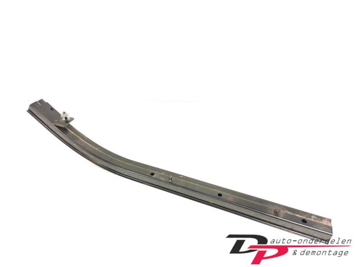Sliding door bottom rail