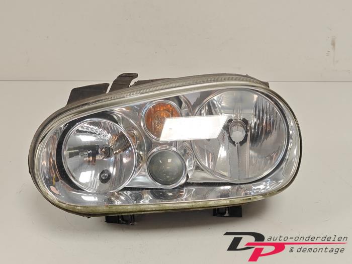 Gebrauchte Scheinwerfer links Volkswagen Golf III Cabrio Restyling (1E7) 2.0 Preis € 19,95 Margenregelung angeboten von DP Auto-onderdelen & Demontage