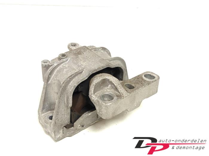 Used Engine mount Skoda Superb (3TAA) 1.8 TSI 16V Price € 13,00 Margin scheme offered by DP Auto-onderdelen & Demontage