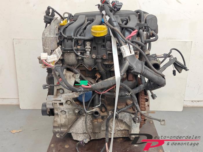 Gebrauchte Motor Renault Clio III (BR/CR) 1.6 16V Preis € 700,00 Margenregelung angeboten von DP Auto-onderdelen & Demontage