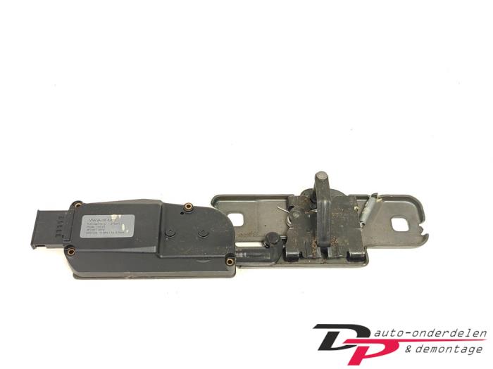 Tailgate lift motor