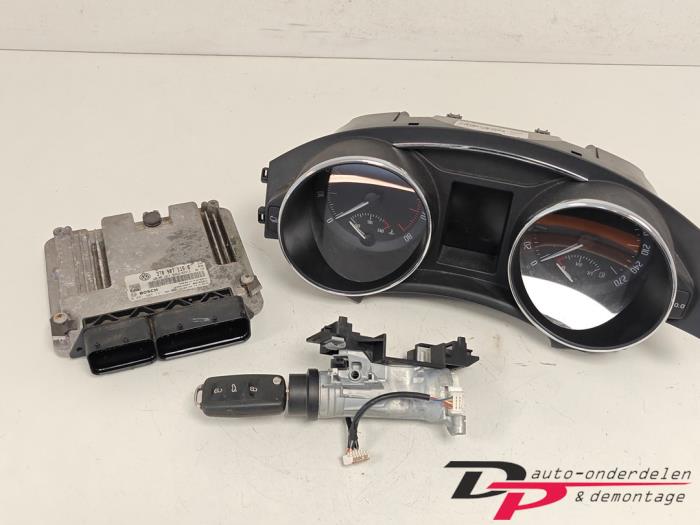 Used Ignition lock + computer Skoda Superb (3TAA) 1.8 TSI 16V Price € 175,00 Margin scheme offered by DP Auto-onderdelen & Demontage