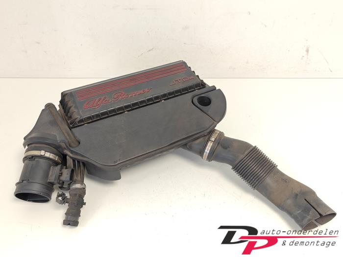 Gebrauchte Luftfiltergehäuse Alfa Romeo MiTo (955) 1.3 JTDm 16V Eco Preis € 25,00 Margenregelung angeboten von DP Auto-onderdelen & Demontage