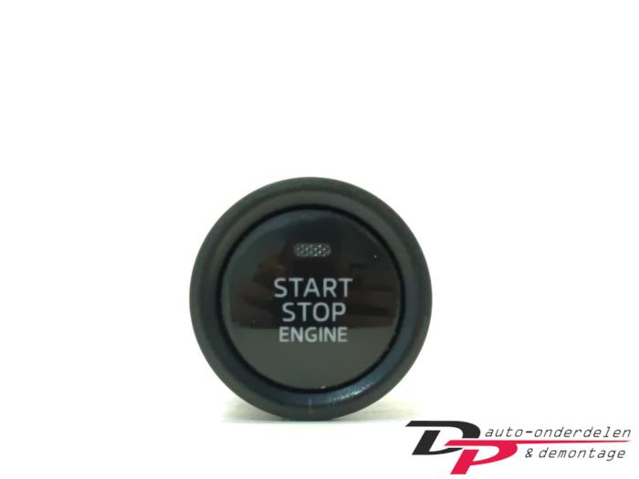 Używane Przelacznik Start/Stop Mazda CX-5 I (KE,GH) 2.0 SkyActiv-G 16V 2WD Cena € 7,00 Procedura marży oferowane przez DP Auto-onderdelen & Demontage