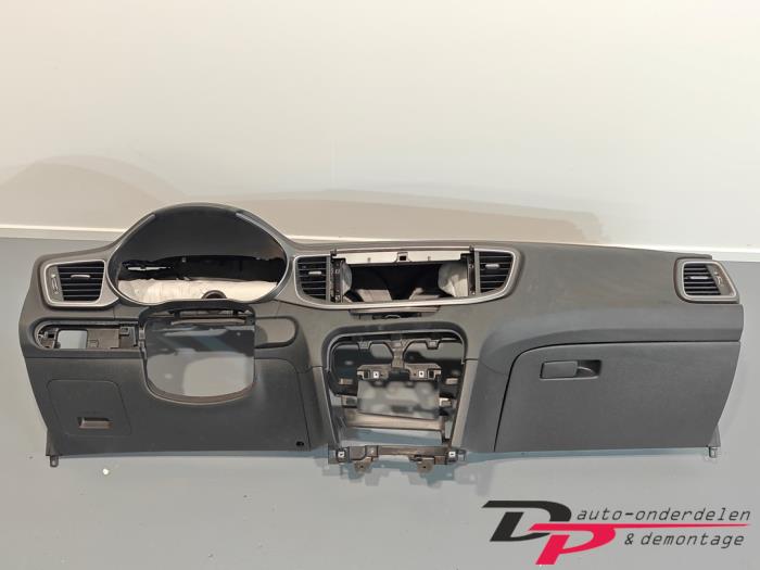 Używane Panel Kia Ceed (CDB5/CDBB) 1.0i T-GDi 12V Cena € 300,00 Procedura marży oferowane przez DP Auto-onderdelen & Demontage