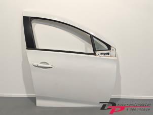 Front door 4-door, right Renault Zoé 43kW OV369 - 801004005R