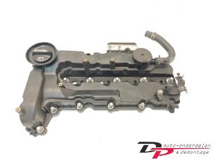 Ventildeckel van een Opel Meriva (B) 1.6 CDTI 16V 2014