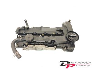 Ventildeckel van een Opel Meriva (B) 1.6 CDTI 16V 2014