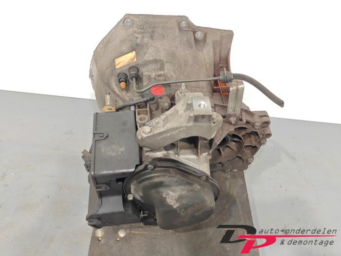 Getriebe van een Ford Focus 3 1.0 Ti-VCT EcoBoost 12V 100 2013