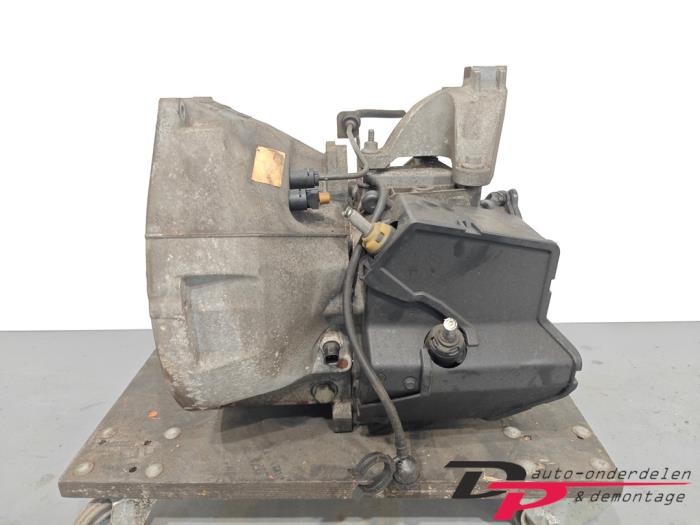 Getriebe van een Ford Focus 3 1.0 Ti-VCT EcoBoost 12V 100 2013