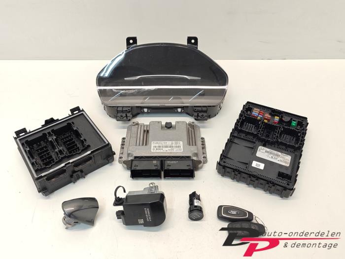 Used Ignition lock + computer Ford Fiesta 7 1.0 EcoBoost 12V 100 Price € 175,00 Margin scheme offered by DP Auto-onderdelen & Demontage