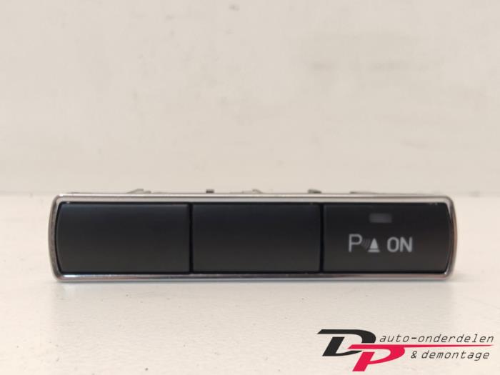 Usados Interruptor PDC Ford Fiesta 6 (JA8) 1.25 16V Precio € 14,00 Norma de margen ofrecido por DP Auto-onderdelen & Demontage