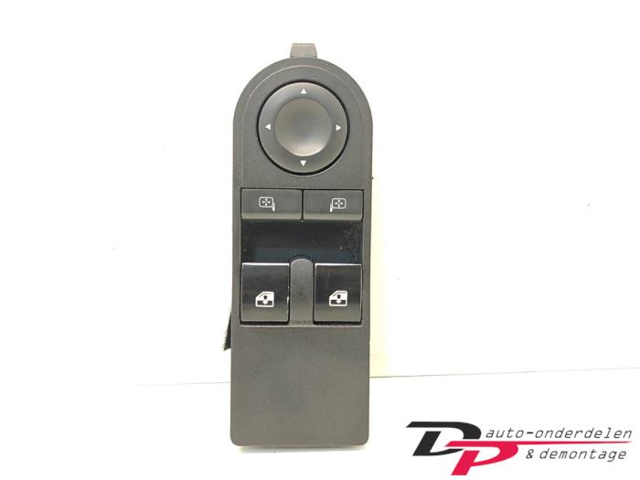 Usados Interruptor combinado de ventanillas Opel Astra H (L48) 1.6 16V Twinport Precio € 19,00 Norma de margen ofrecido por DP Auto-onderdelen & Demontage