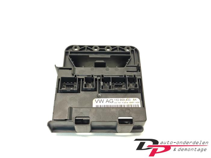 Used Body control computer Seat Leon (1P1) 1.6 Price € 14,95 Margin scheme offered by DP Auto-onderdelen & Demontage