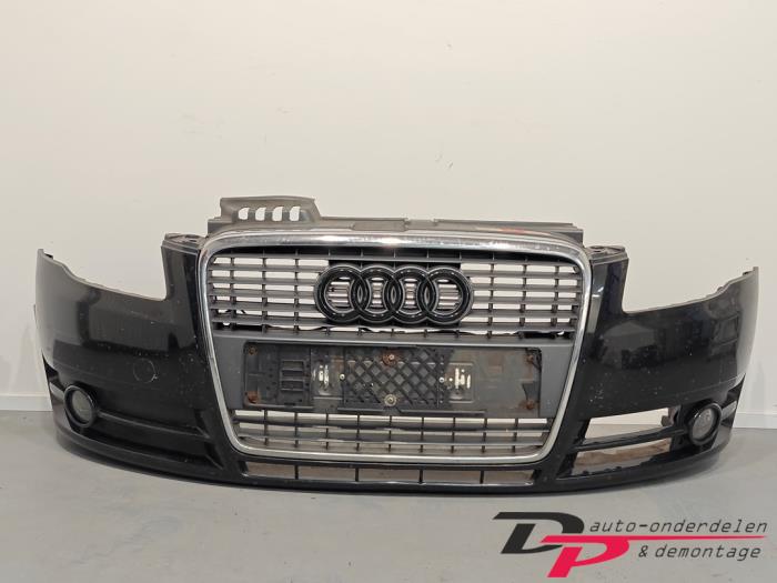 Używane Zderzak przedni Audi A4 (B7) 1.8 T 20V Cena € 125,00 Procedura marży oferowane przez DP Auto-onderdelen & Demontage