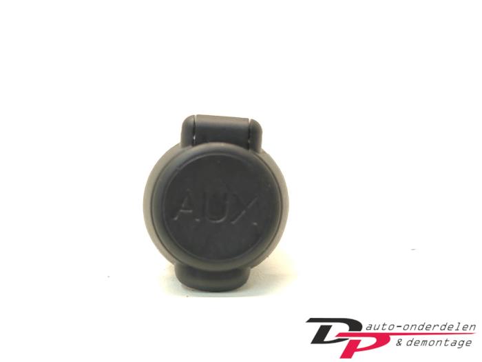 AUX in-socket connector