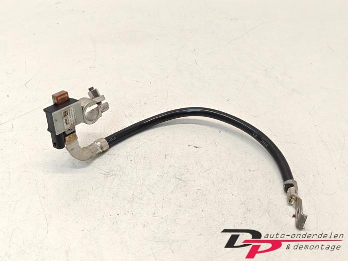 Negative earth cable battery
