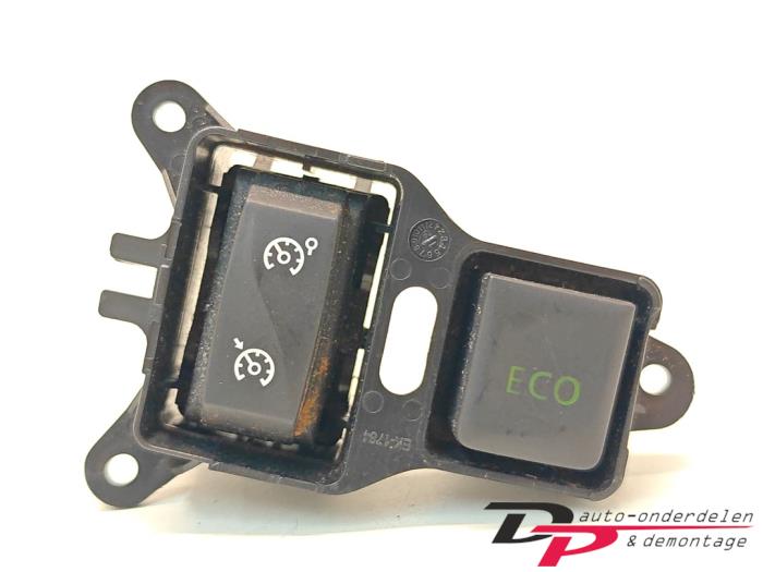 Cruise control switch